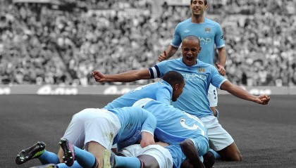 开云体育娱乐-智能虚拟车队：AI助力比赛策略，智能车模拟