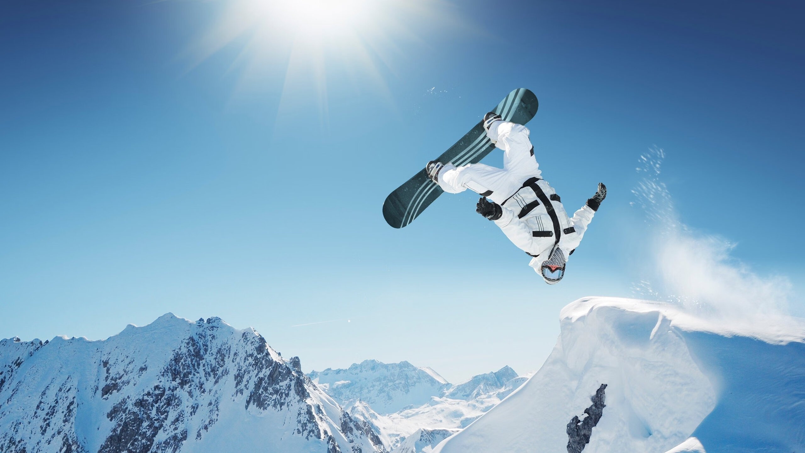 “穿越五大洲：全球极限巡回的壮丽画卷”，五大穿越路线